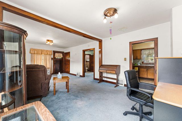 214 Center Street, Valparaiso, IN 46385