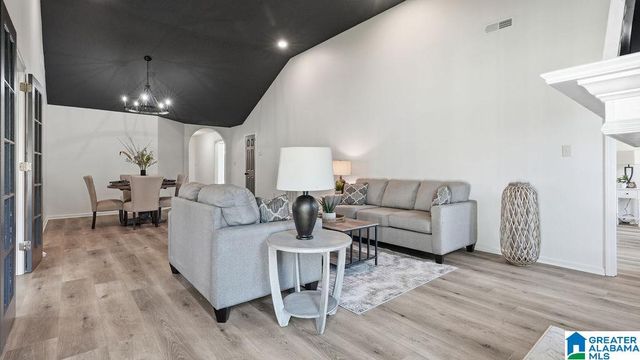 98 DEXTER AVENUE, Hueytown, AL 35023