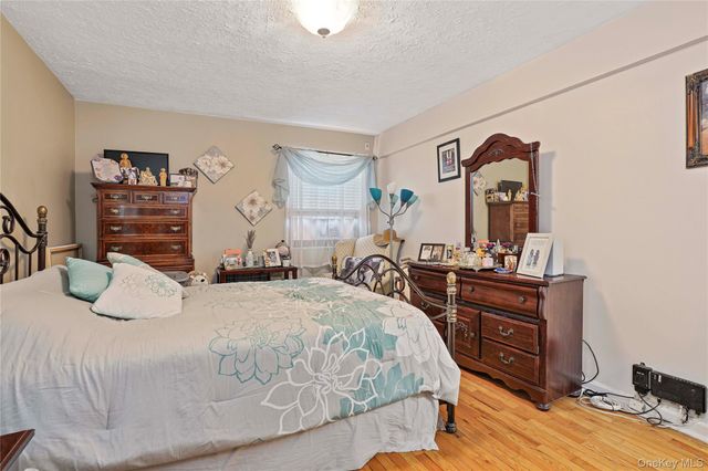 155-45 81st Street 18, Howard Beach, NY 11414
