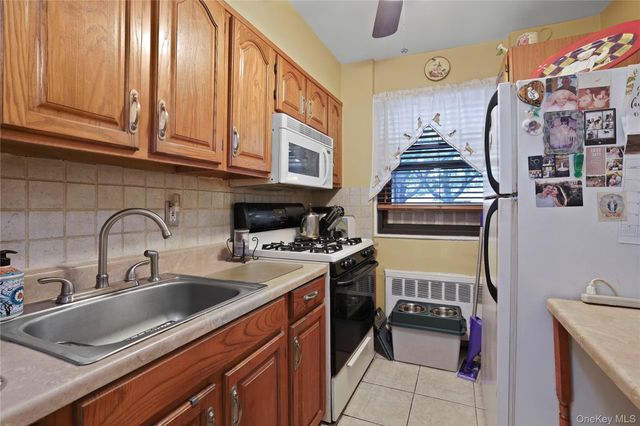 155-45 81st Street 18, Howard Beach, NY 11414