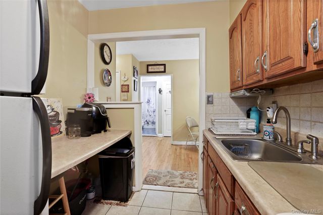 155-45 81st Street 18, Howard Beach, NY 11414