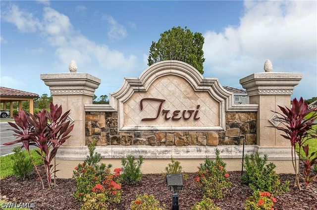9572 Trevi CT 5037, Naples, FL 34113