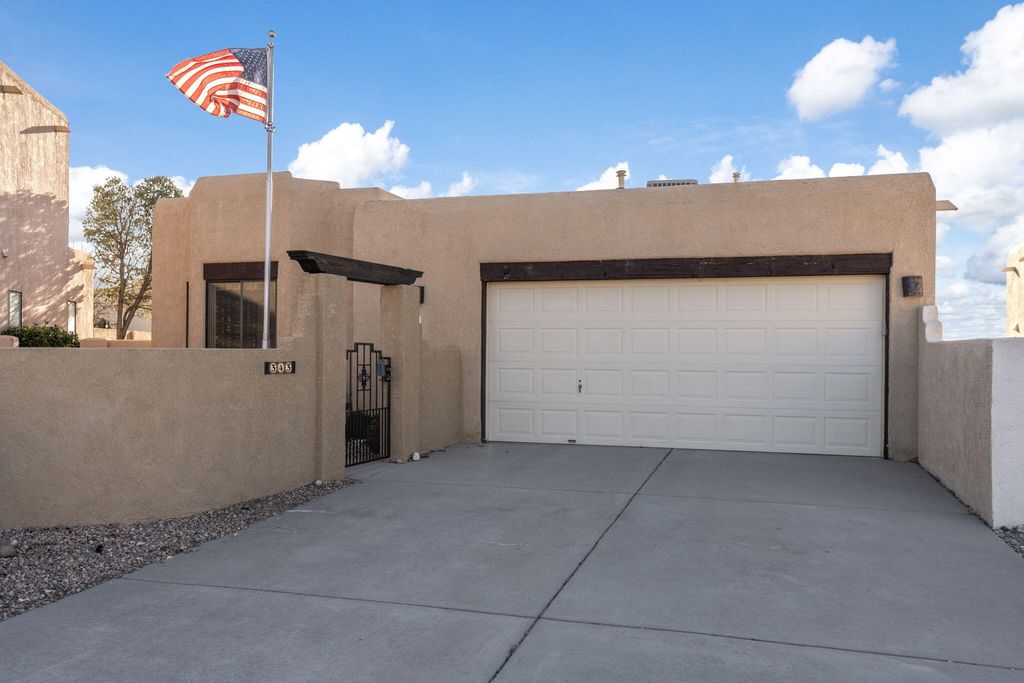 343 Serenity Court SE, Albuquerque, NM 87123