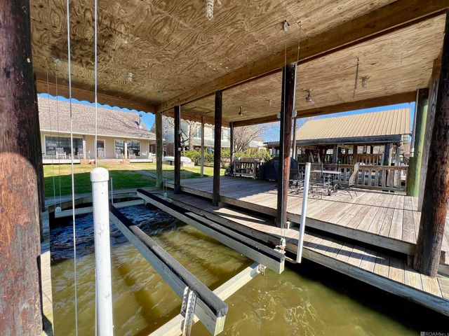 5114 Pecan Ln, Jarreau, LA 70749