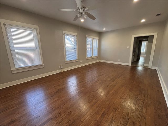 3817 Crestline Road, Fort Worth, TX 76107