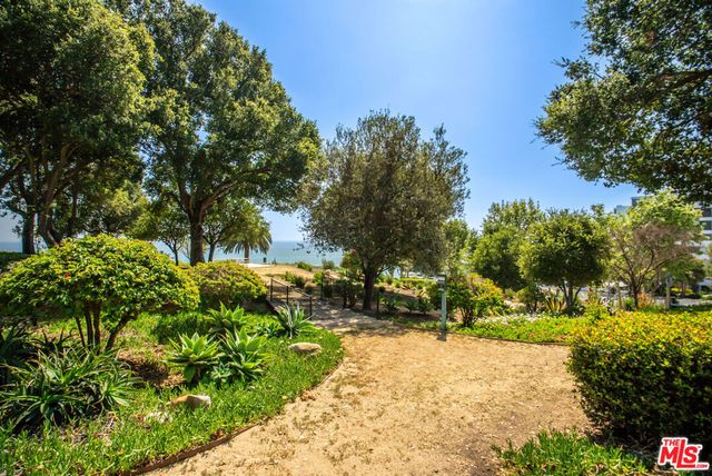 17352 W Sunset Boulevard 606, Pacific Palisades, CA 90272