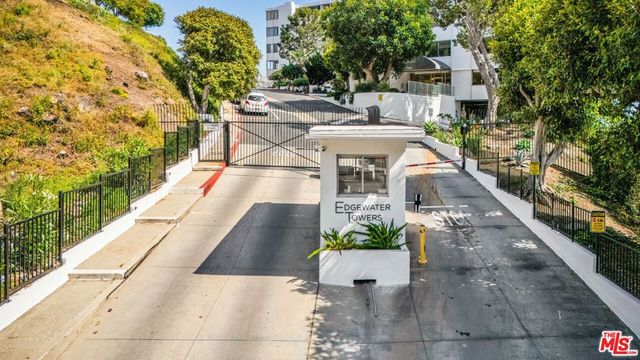 17352 W Sunset Boulevard 606, Pacific Palisades, CA 90272