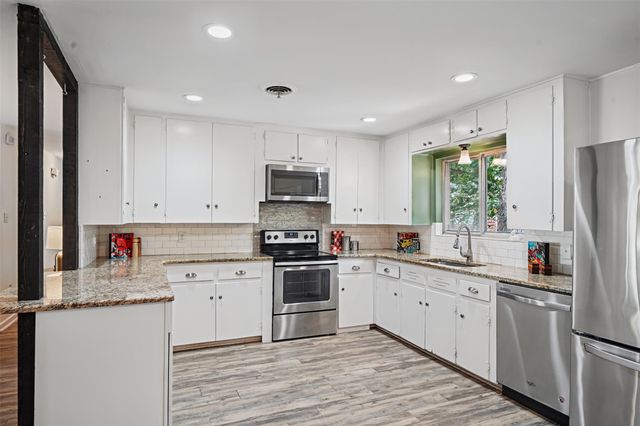 3309 Bosque LN, Austin, TX 78754