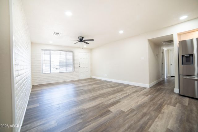 1633 E WESLEYAN Drive E, Tempe, AZ 85282