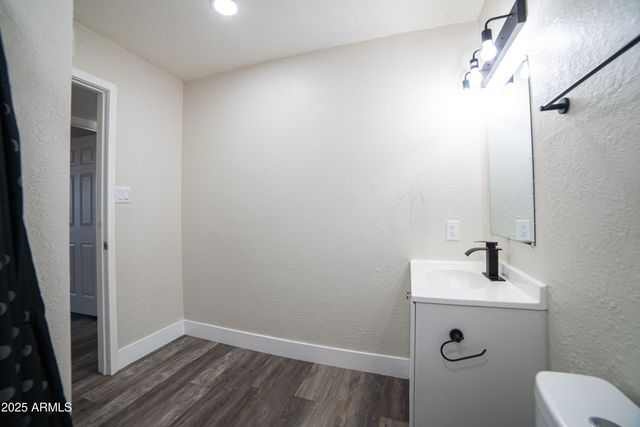 1633 E WESLEYAN Drive E, Tempe, AZ 85282