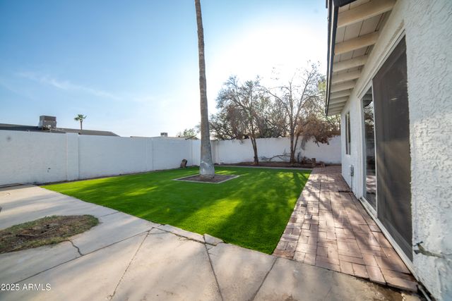 1633 E WESLEYAN Drive E, Tempe, AZ 85282