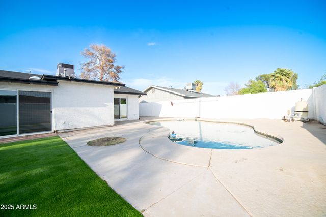 1633 E WESLEYAN Drive E, Tempe, AZ 85282