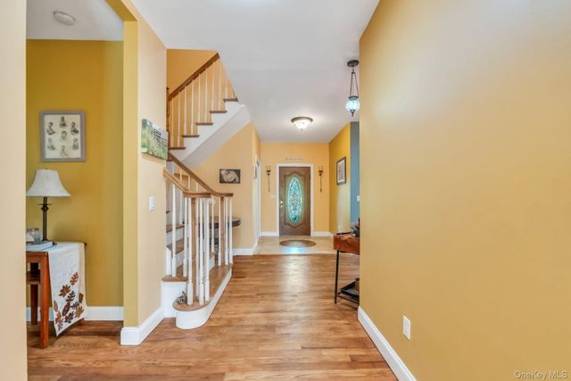 506 Moriches Middle Island Road, Manorville, NY 11949