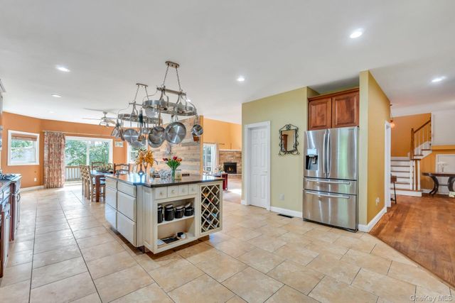 506 Moriches Middle Island Road, Manorville, NY 11949