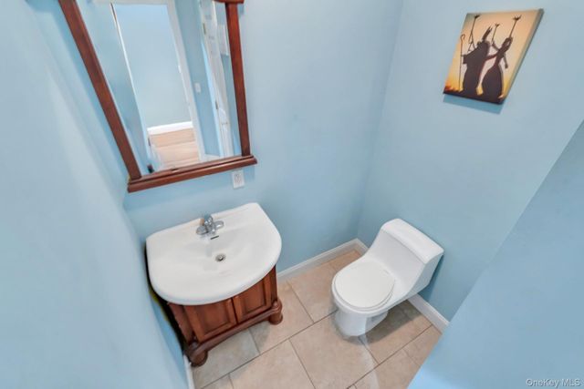 506 Moriches Middle Island Road, Manorville, NY 11949