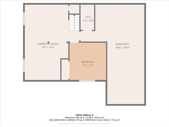 49 Cove St, Pawtucket, RI 02861