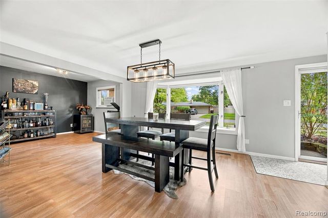 18329 Norwich Road, Livonia, MI 48152