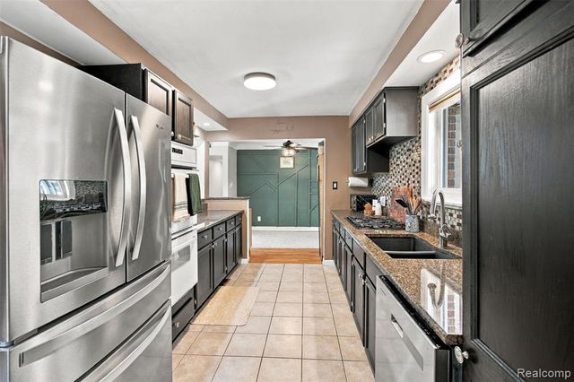 18329 Norwich Road, Livonia, MI 48152