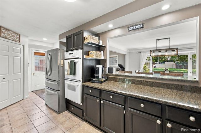 18329 Norwich Road, Livonia, MI 48152