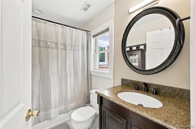 18329 Norwich Road, Livonia, MI 48152