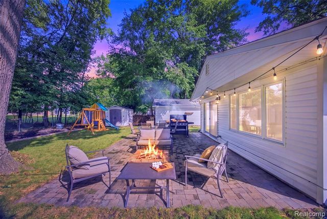 18329 Norwich Road, Livonia, MI 48152