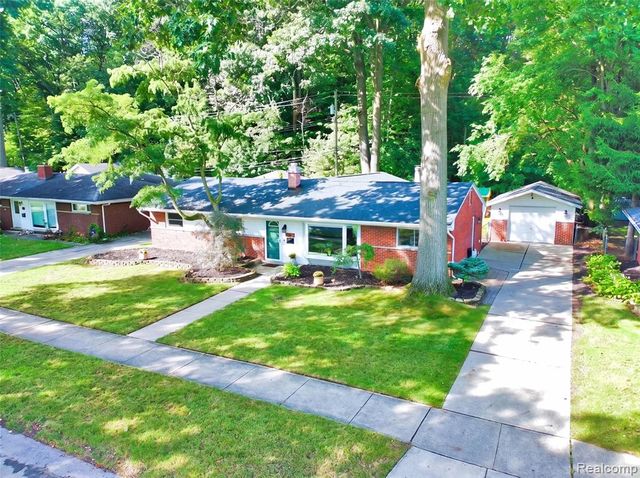 18329 Norwich Road, Livonia, MI 48152