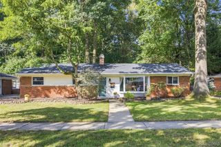 18329 Norwich Road, Livonia, MI 48152