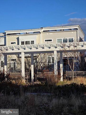 2207 LEESBOROUGH DR, Silver Spring, MD 20902