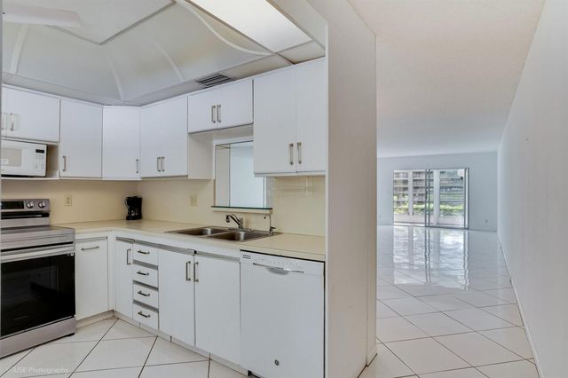 2305 Lucaya Lane G1, Coconut Creek, FL 33066