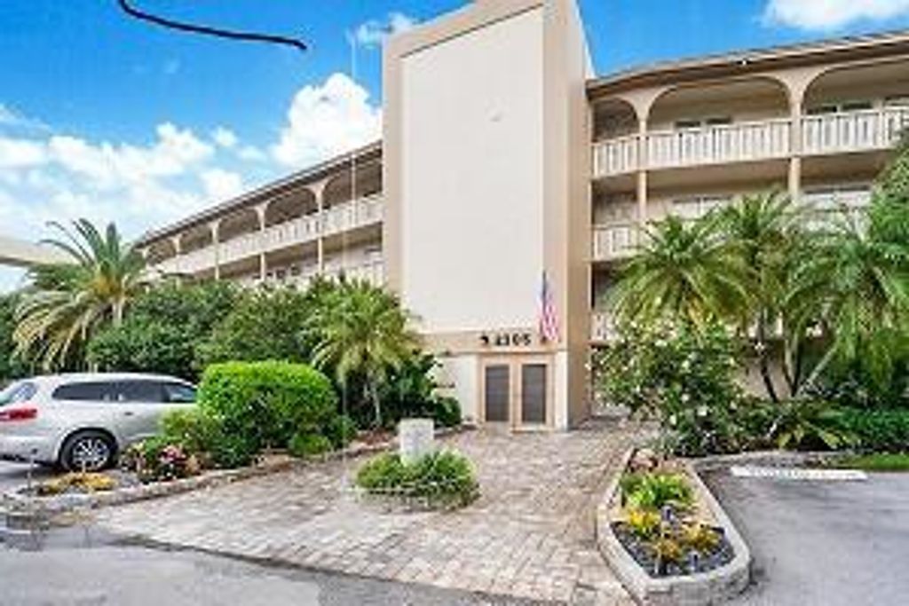 2305 Lucaya Lane G1, Coconut Creek, FL 33066