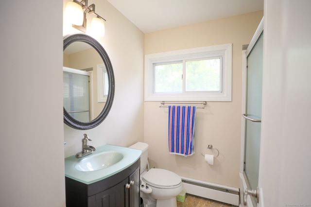 12 London Road, Windsor, CT 06095