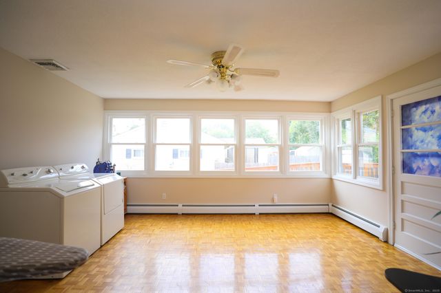 12 London Road, Windsor, CT 06095