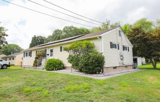 12 London Road, Windsor, CT 06095