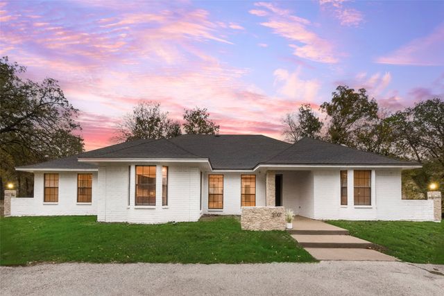 2001 Meadowview Drive, Keller, TX 76262