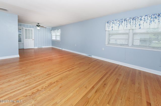 202 Winfall Boulevard, Hertford, NC 27944