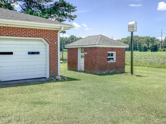 202 Winfall Boulevard, Hertford, NC 27944