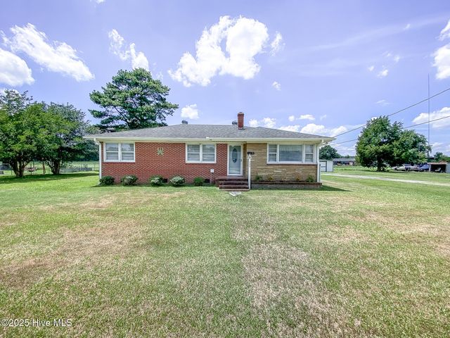 202 Winfall Boulevard, Hertford, NC 27944