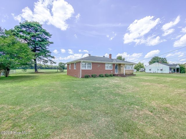202 Winfall Boulevard, Hertford, NC 27944