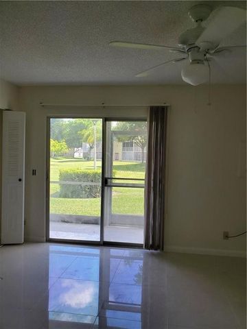 251 SW 134th Way 109m, Pembroke Pines, FL 33027