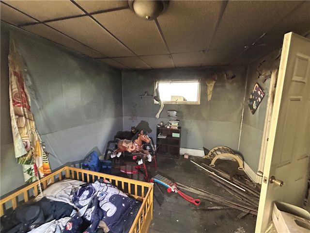 828 Crest Ave, Charleroi Boro, PA 15022