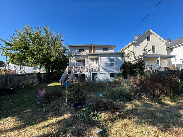 828 Crest Ave, Charleroi Boro, PA 15022