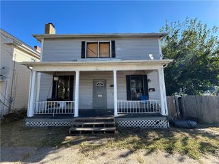 828 Crest Ave, Charleroi Boro, PA 15022