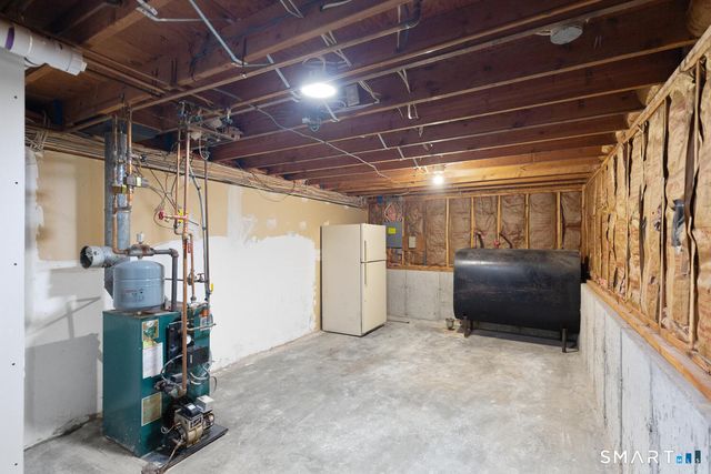 33 Deer Ridge Road, Stonington, CT 06378