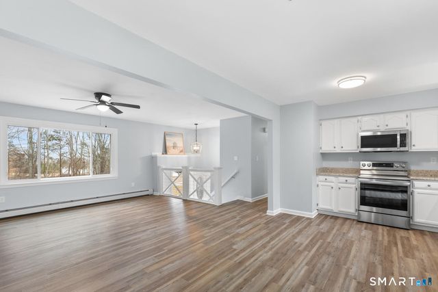 33 Deer Ridge Road, Stonington, CT 06378