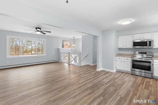 33 Deer Ridge Road, Stonington, CT 06378