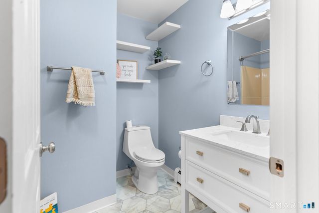 33 Deer Ridge Road, Stonington, CT 06378