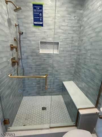 15 Campbell Ct, Bridgewater Twp., NJ 08807