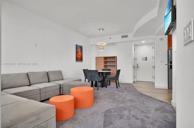 1395 Brickell Ave 3311, Miami, FL 33131