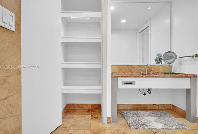 1395 Brickell Ave 3311, Miami, FL 33131