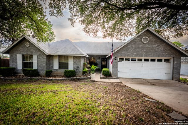 5926 Woodridge Oaks, San Antonio, TX 78249
